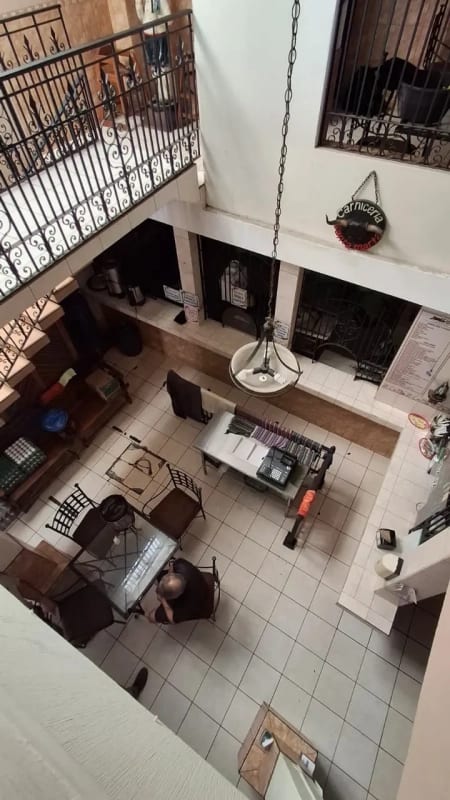VENTA DE PROPIEDAD + NEGOCIO EN FUNCIONAMIENTO Café / Restaurante – Zona 1 (Sector Gerona, frente al Ministerio Público) — Casa en Venta en Zona 1, Guatemala, Ciudad — foto 5 de 8
