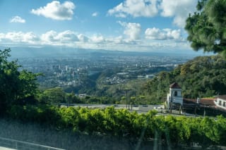 Vendo Casa en las Nubes KM.11.5 CAES con Piscina (copia) (copia) — Casa en Venta en Carretera a El Salvador, Guatemala, Ciudad — miniatura 6 de 17