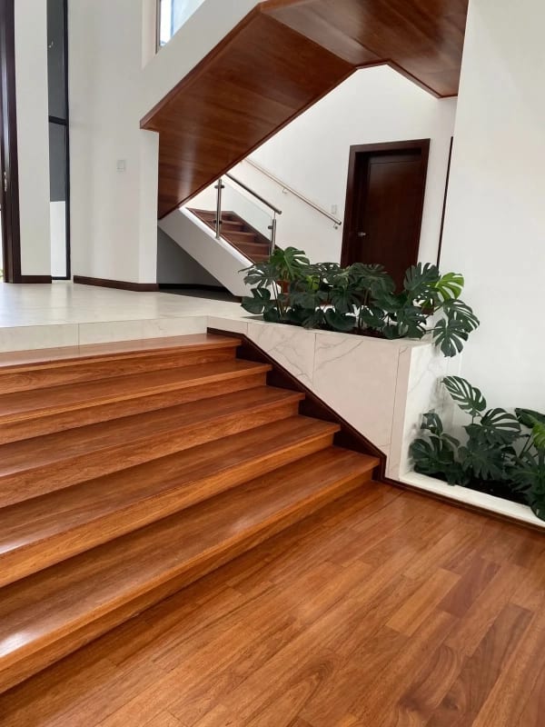 VENDO CASA NUEVA DE LUJO con Piscina y Jacuzzi en Sausalito, – 5 Habitaciones — Casa en Venta en Sausalito, Carretera a El Salvador, Guatemala, Ciudad — foto 1 de 9
