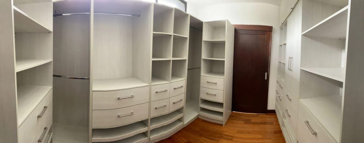 VENDO CASA NUEVA DE LUJO con Piscina y Jacuzzi en Sausalito, – 5 Habitaciones — Casa en Venta en Sausalito, Carretera a El Salvador, Guatemala, Ciudad — foto 3 de 9