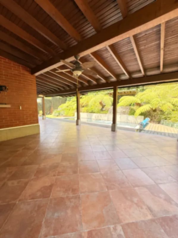 Casa en venta | 5 habitaciones | 5 parqueos | piscina | pérgola | Colinas de Castel CAES — Casa en Venta en Fraijanes, Carretera a El Salvador, Guatemala, Ciudad — foto 12 de 17