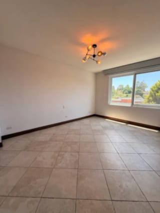 Casa en venta | 5 habitaciones | 5 parqueos | piscina | pérgola | Colinas de Castel CAES — Casa en Venta en Fraijanes, Carretera a El Salvador, Guatemala, Ciudad — miniatura 3 de 17