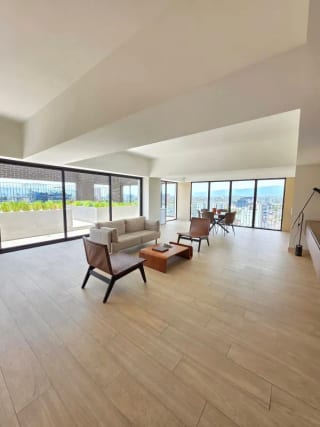 Amplio e iluminado apartamento en venta zona 10 — Apartamento en Venta en Meraki Z10, Zona 10, Guatemala, Ciudad — miniatura 2 de 8