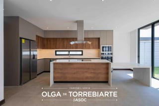 Casa para estrenar Condominio Molié, Zona 10 — Casa en Alquiler en Zona 10, Guatemala, Ciudad — miniatura 11 de 17