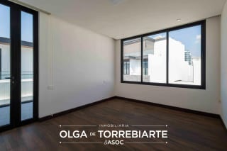 Casa para estrenar Condominio Molié, Zona 10 — Casa en Alquiler en Zona 10, Guatemala, Ciudad — miniatura 3 de 16