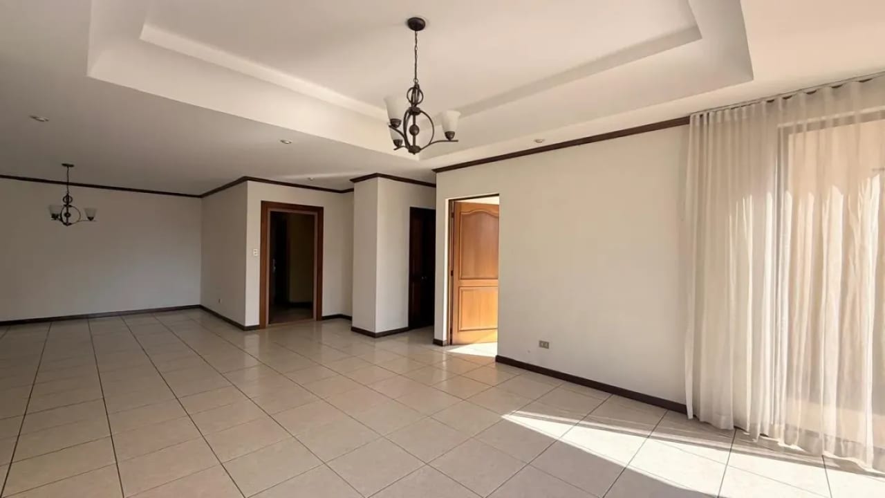 Apartamento en venta, Edificio Torre Castelar, zona 10 — Apartamento en Venta en Torre Castelar, Zona 10, Guatemala, Ciudad — foto 13 de 13