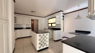 Apartamento en venta, Edificio Torre Castelar, zona 10 — Apartamento en Venta en Torre Castelar, Zona 10, Guatemala, Ciudad — miniatura 11 de 13