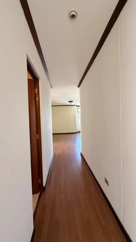 Apartamento en venta, Edificio Torre Castelar, zona 10 — Apartamento en Venta en Torre Castelar, Zona 10, Guatemala, Ciudad — foto 7 de 13